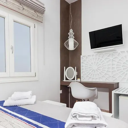 Ilias Apart Otel 3*